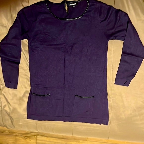 4/$65. Dalia light weight sweater. Size medium. Great condition. - Picture 1 of 4